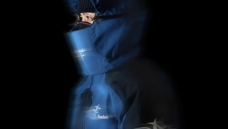 釣り好きから絶大な支持を得る「フォックスファイヤー」からGORE-TEX採用のビブ&ジャケットがリリース！