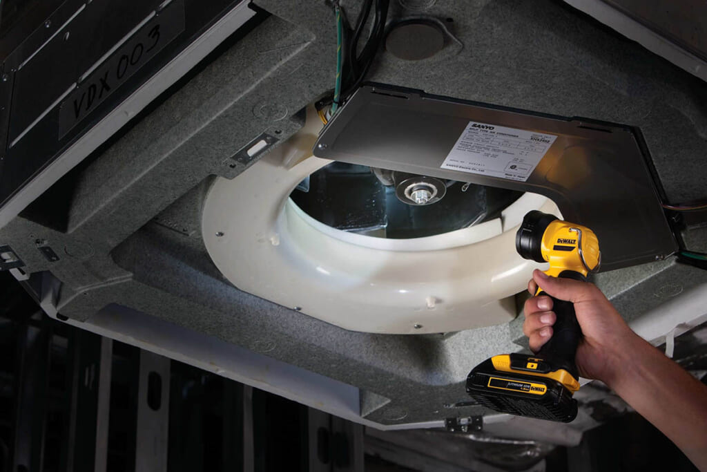 DEWALT「18V XR LEDピボットライト DCL040」