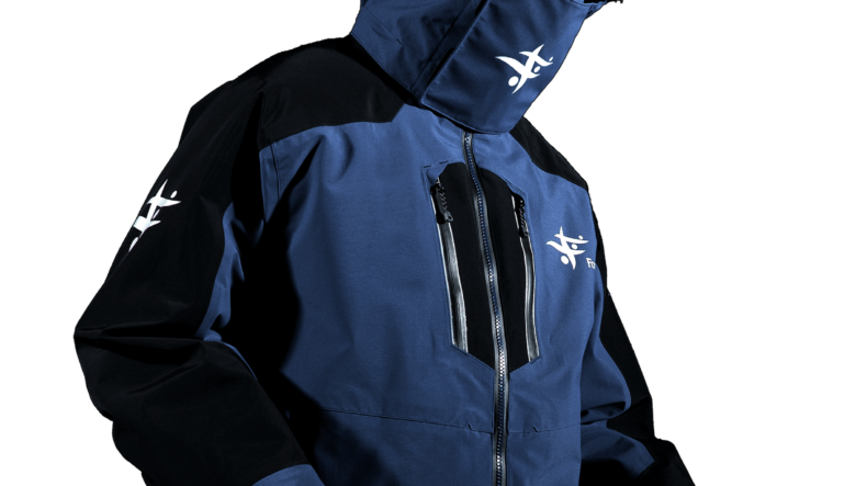 釣り好きから絶大な支持を得る「フォックスファイヤー」からGORE-TEX採用のビブ&ジャケットがリリース！