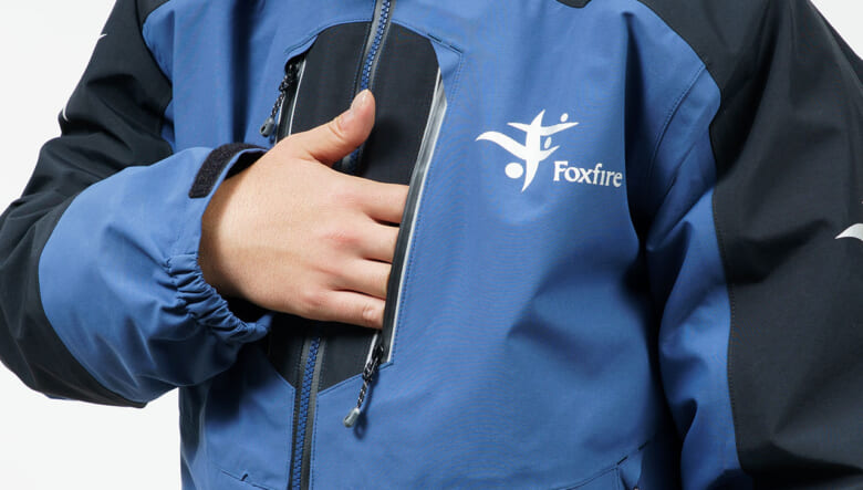 釣り好きから絶大な支持を得る「フォックスファイヤー」からGORE-TEX採用のビブ&ジャケットがリリース！