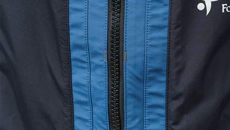 釣り好きから絶大な支持を得る「フォックスファイヤー」からGORE-TEX採用のビブ&ジャケットがリリース！