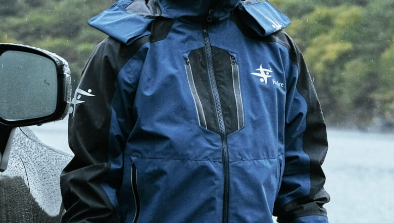 釣り好きから絶大な支持を得る「フォックスファイヤー」からGORE-TEX採用のビブ&ジャケットがリリース！