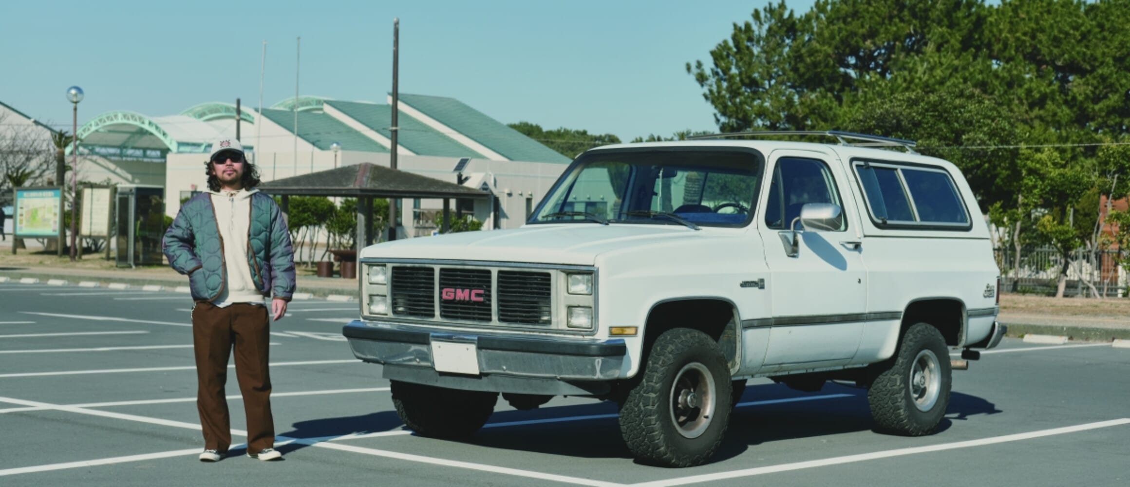 意外と扱いやすい米国SUVで、街乗りからサーフトリップまで。【'87 GMC