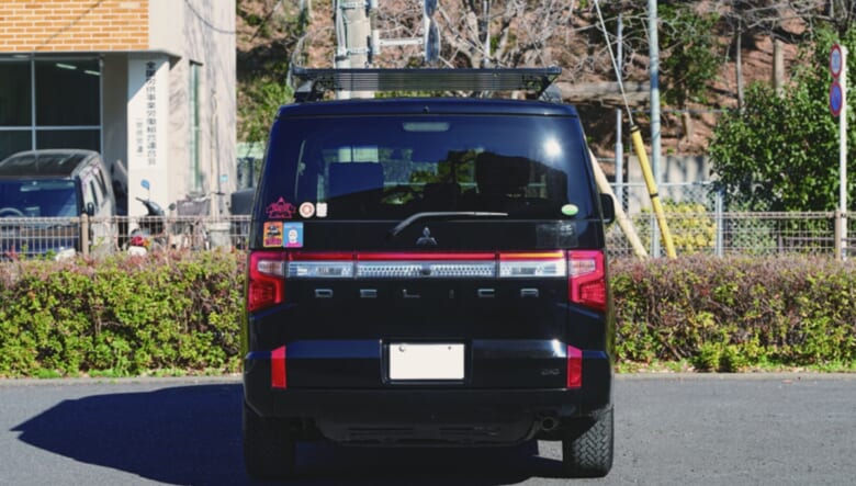 ブラック塗装した面構えがお気に入りの四駆ミニバン。【’19 MITSUBISHI DELICA D:5】