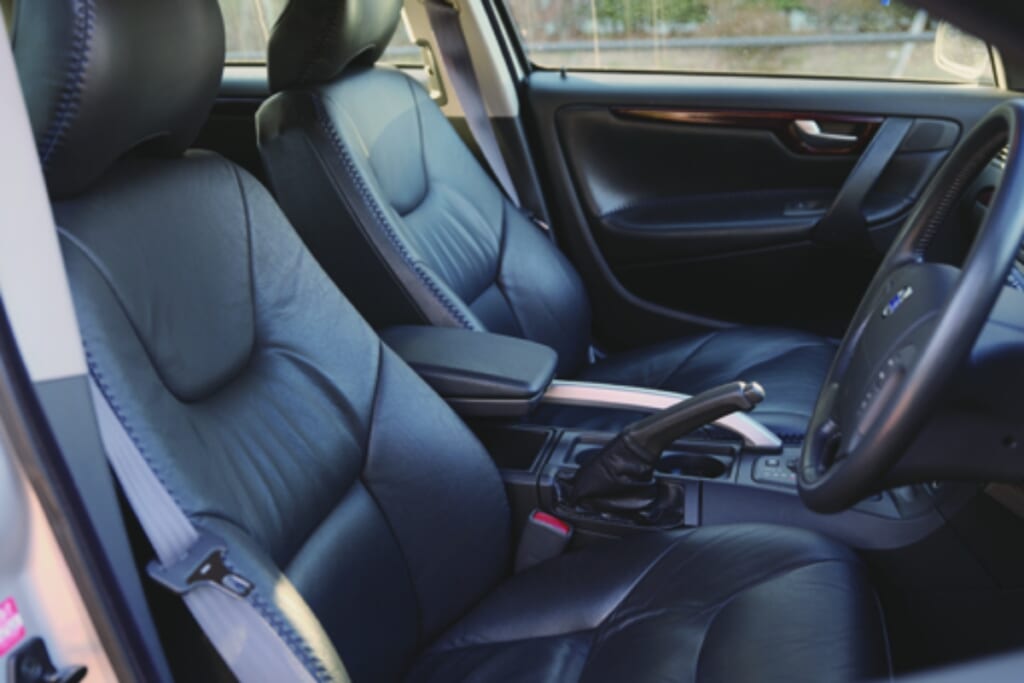 ’01 ボルボ V70 XC