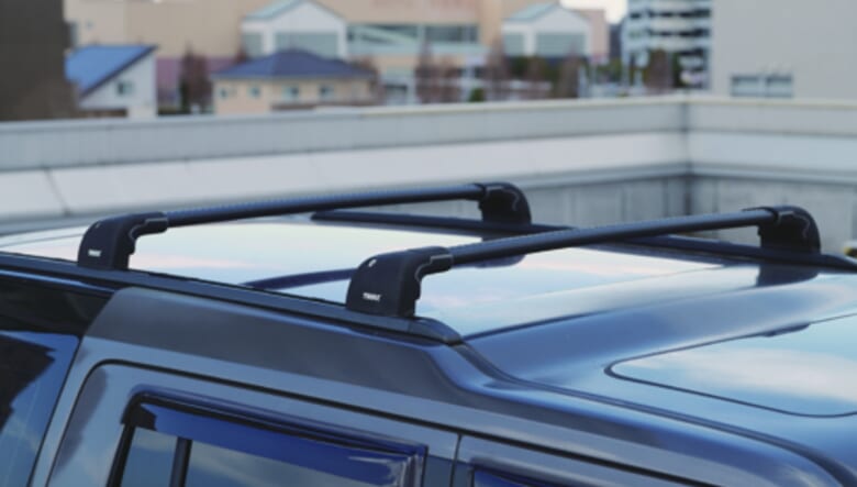 スーリーのルーフキャリアは前オーナーのカスタム。