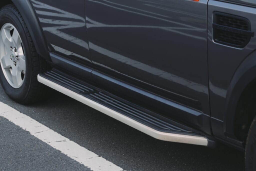 ランドクルーザー　ディスカバリー3　サイドステップ