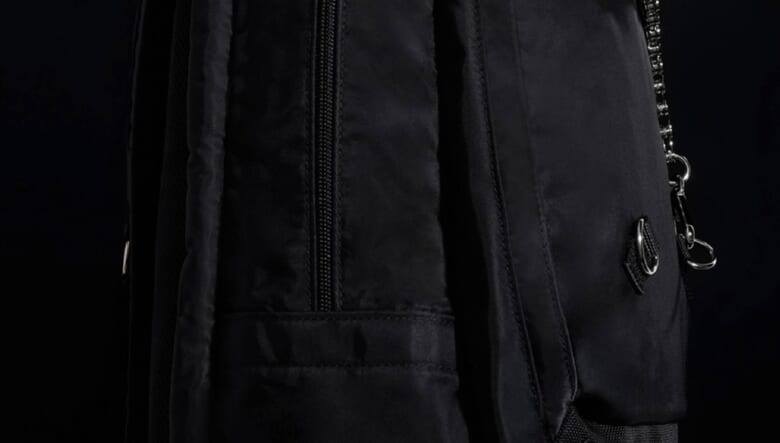 90周年を迎えた吉田カバンの「POTR／RIDE」に澄んだブラックカラーが限定発売！