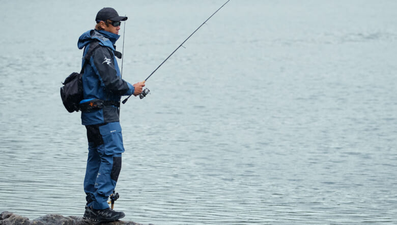 釣り好きから絶大な支持を得る「フォックスファイヤー」からGORE-TEX採用のビブ&ジャケットがリリース！