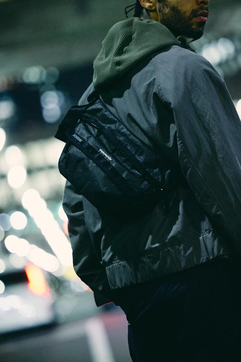 CHROME×meanswhileのメッセンジャーバッグ