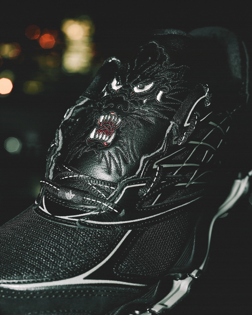 MIZUNO×MAHARISHIのWAVE PROPHECY LS