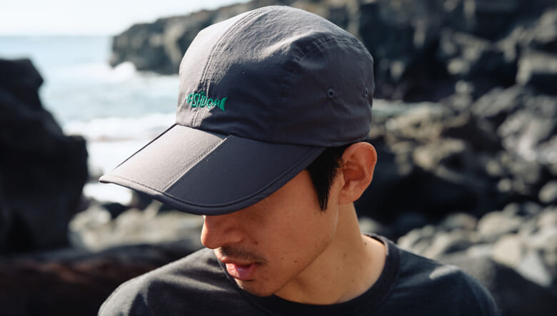 フォックスファイヤー × ペーパースカイのコラボコレクション誕生。テーマは、旅と釣り。