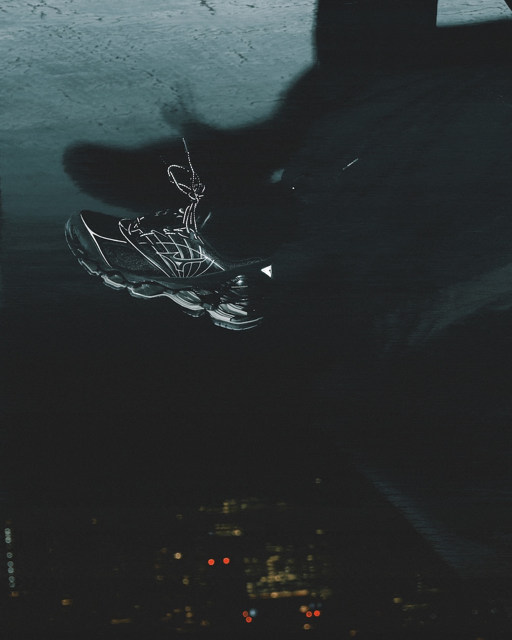 MIZUNO×MAHARISHIのWAVE PROPHECY LS