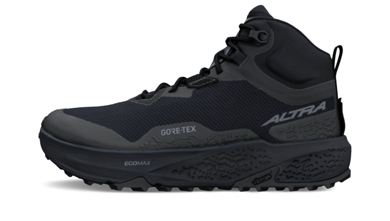 ゴアテックス採用で防水仕様に。トレイルランからハイクまで対応する「アルトラ」の新作シューズ！