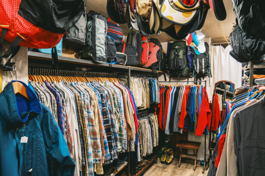 豪徳寺のアウトドア古着店Nerdy Dogs