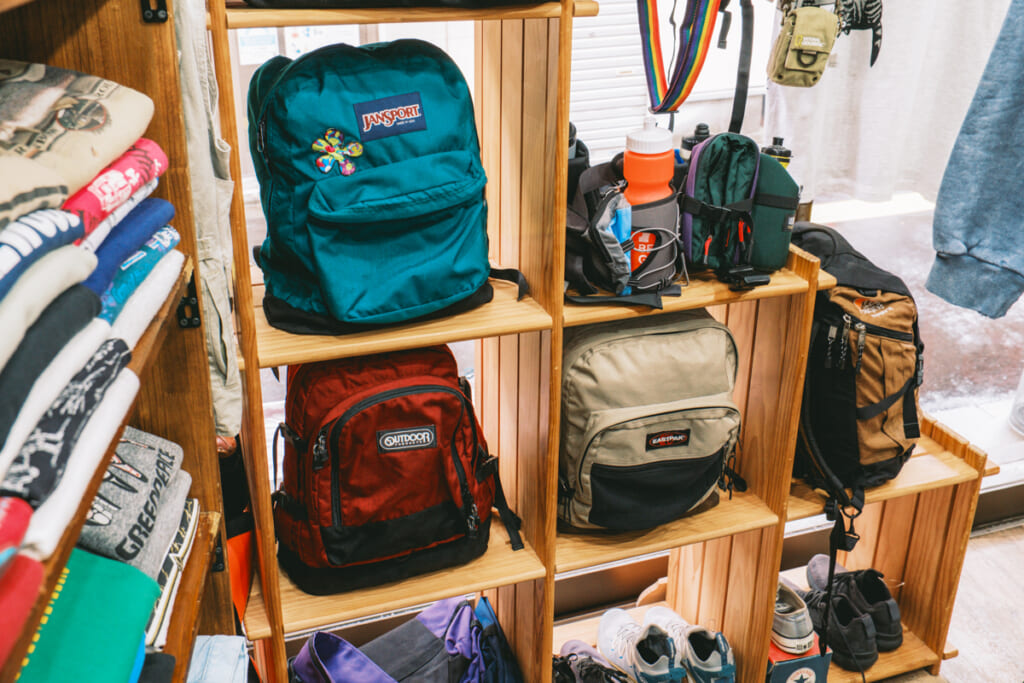 豪徳寺のアウトドア古着店Nerdy Dogs