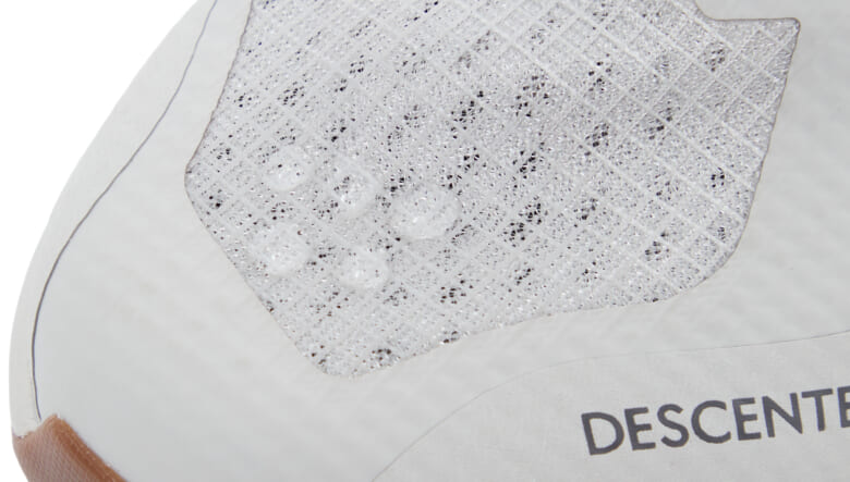 デサントの新フットウエア“TORVENT”は通気性に特化して蒸れを解消。快適MAX！