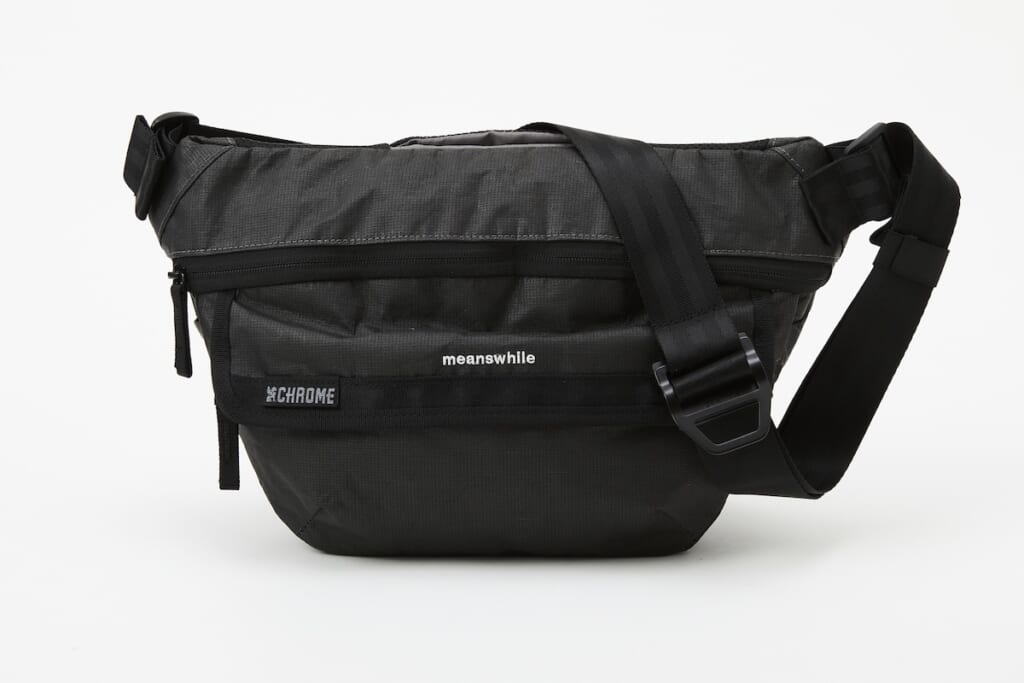 CHROME×meanswhileのメッセンジャーバッグ