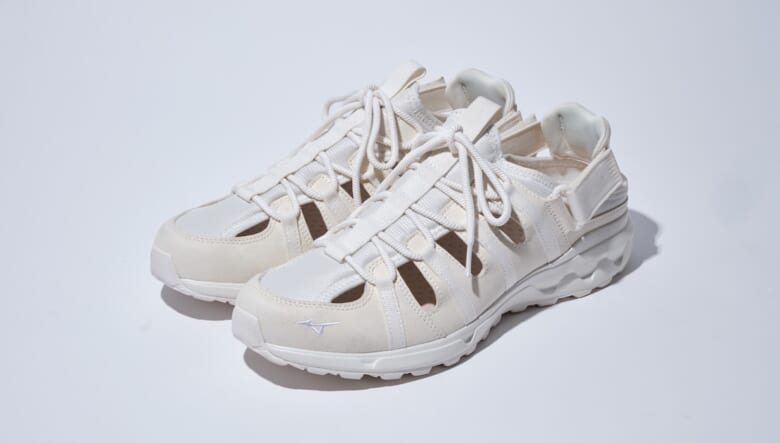 「ミズノ」の注目シューズ。話題の2WAYモデルが、スエードを纏ってアップデート！