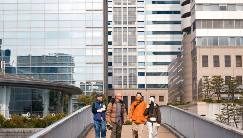 夜景スポットを目指して湾岸ハイク！　レインボーブリッジを歩いて渡ってみた。【GO OUT 遊歩倶楽部／東京ベイエリア編 #01】