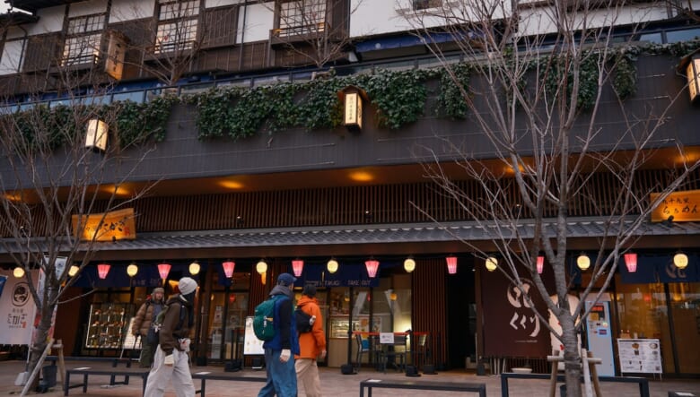 夜景スポットを目指して湾岸ハイク！　レインボーブリッジを歩いて渡ってみた。【GO OUT 遊歩倶楽部／東京ベイエリア編 #02】