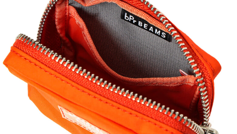 ビームスがスタンダードサプライに別注！オレンジに染まったバッグ&ポーチの数々。