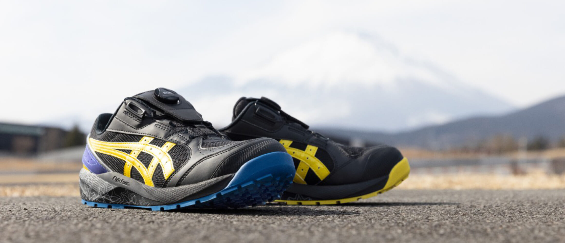 asics WORKING-A2 安全靴 ブラック/ブルー main-2320x1000.jpg