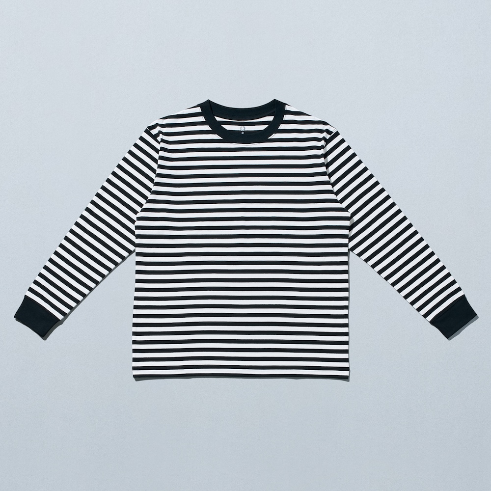 コンビニエンスウェアの長袖アウターTシャツ