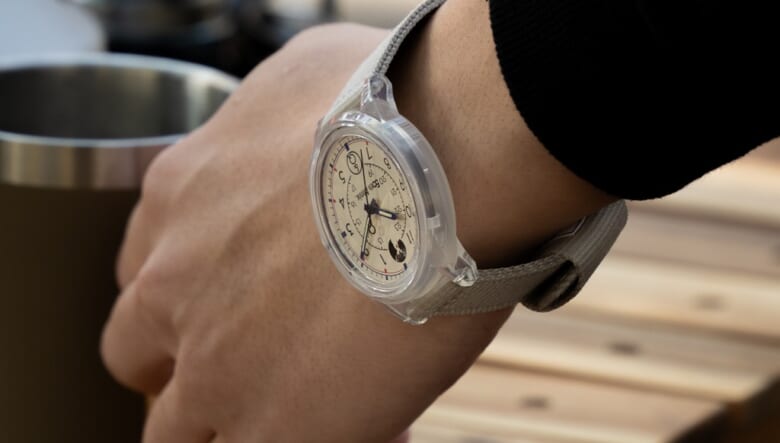 キャプテンスタッグとシチズンQ&Qのダブル50周年モデルが登場。ソーラー仕様で電池交換が不要なリストウォッチはコスパ抜群！