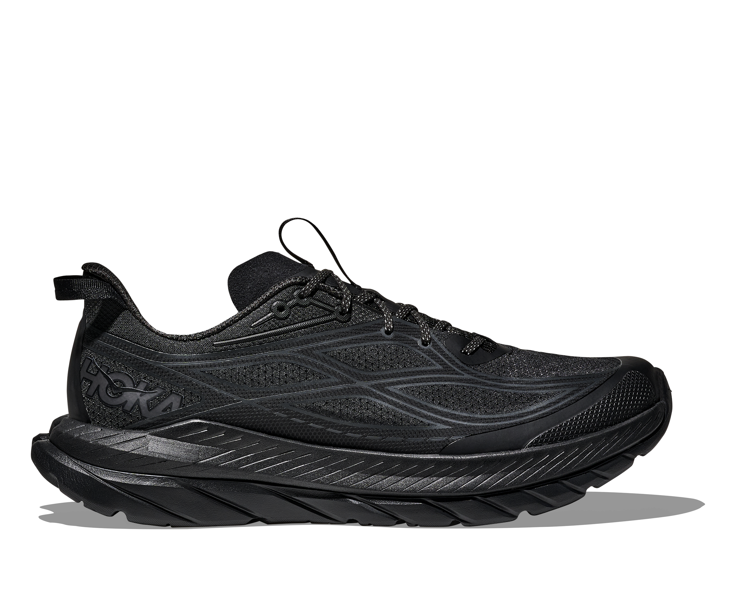 HOKAのMach Remastered