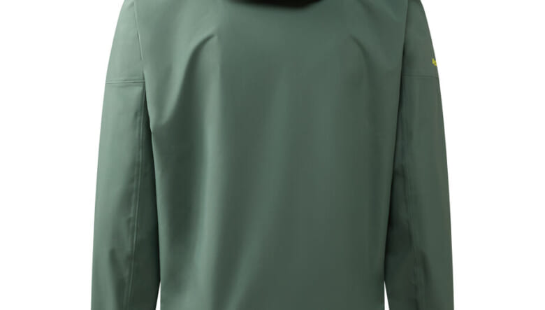 オールマイティに活躍するホグロフスの防水ジャケットに、落ち着きのあるニュアンスカラー２色が仲間入り。