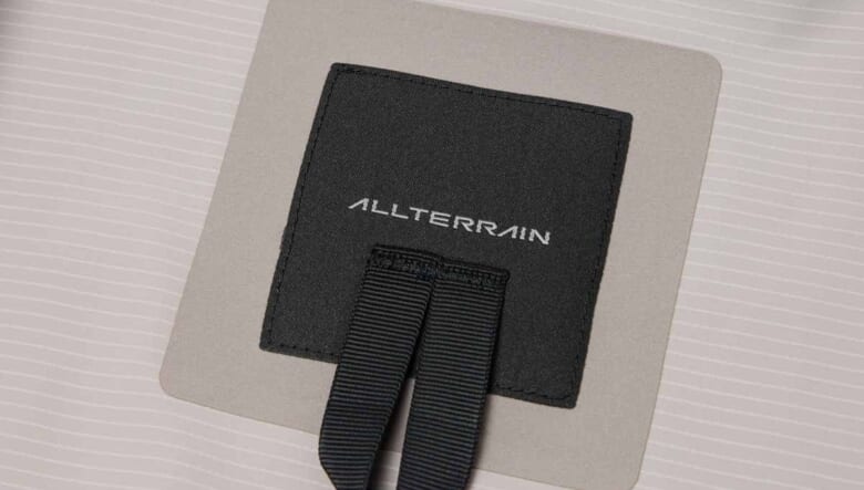 これぞ機能美。大人な着回しに役立つデサント オルテラインのスキーマテックグリッドエアー！