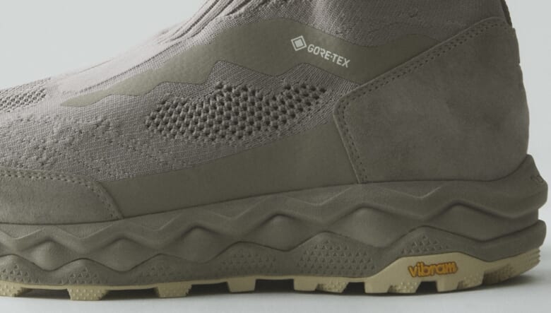 Mizuno × nonnativeのWAVE MUJIN LS MID GTX