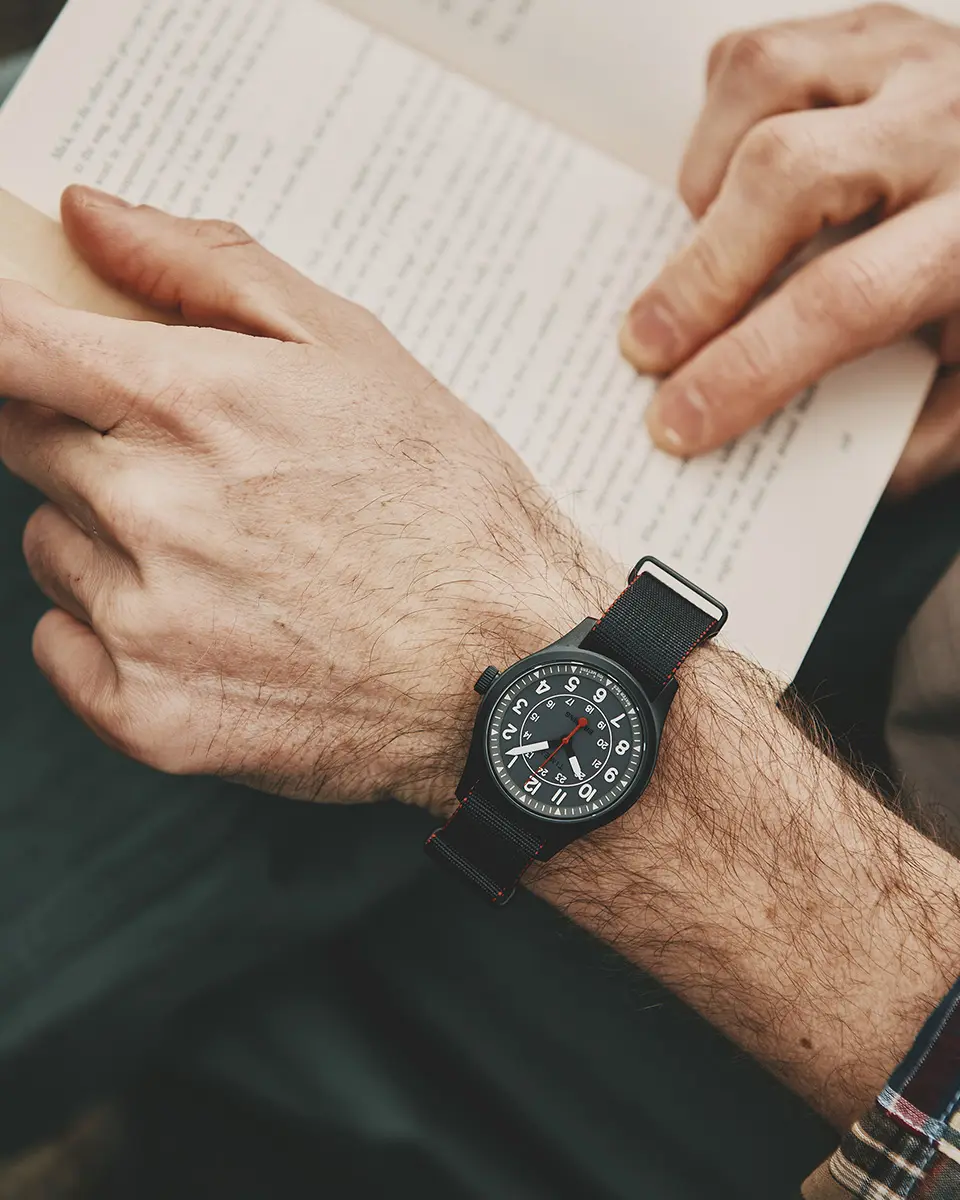 BRIEFING×TIMEX/EXPEDITION FIELD WATCH着画