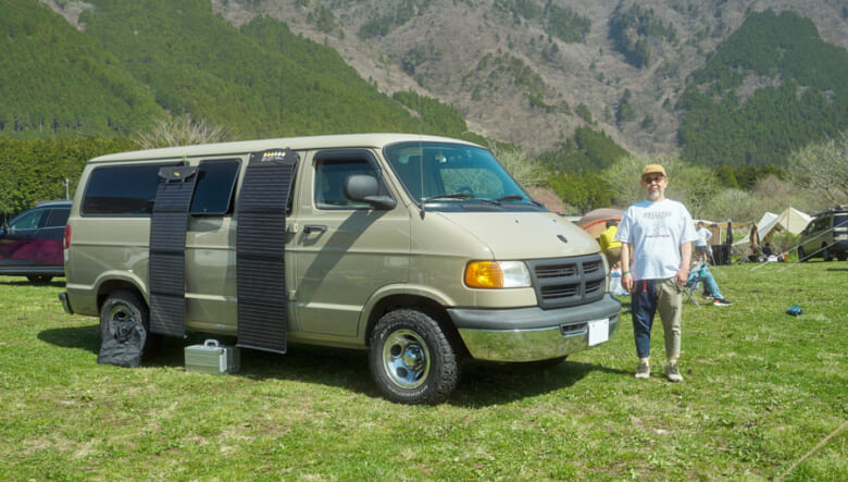 【’00 DODGE RAM VAN】欲しかったサイズのバンで愛犬と一緒に快適車中泊。