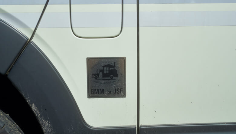 【’24 TOYOTA HIACE】レトロな見た目で車内も自在に使える大きなギア。