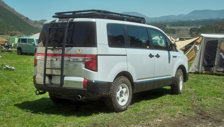 【’25 MITSUBISHI DELICA D:5】特別仕様の遊べるデリカをジブンらしくカスタマイズ。
