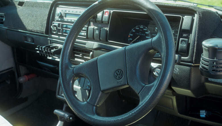 【’91 VOLKSWAGEN JETTA】ちょっと不便な旧車だけど、アクティビティも楽しめる。