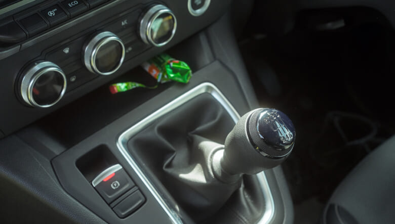 【’25 KANGOO DIESEL MT】フィールドまでの運転も楽しいディーゼルMT車。