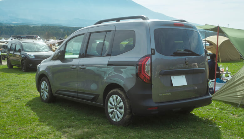 【’25 KANGOO DIESEL MT】フィールドまでの運転も楽しいディーゼルMT車。