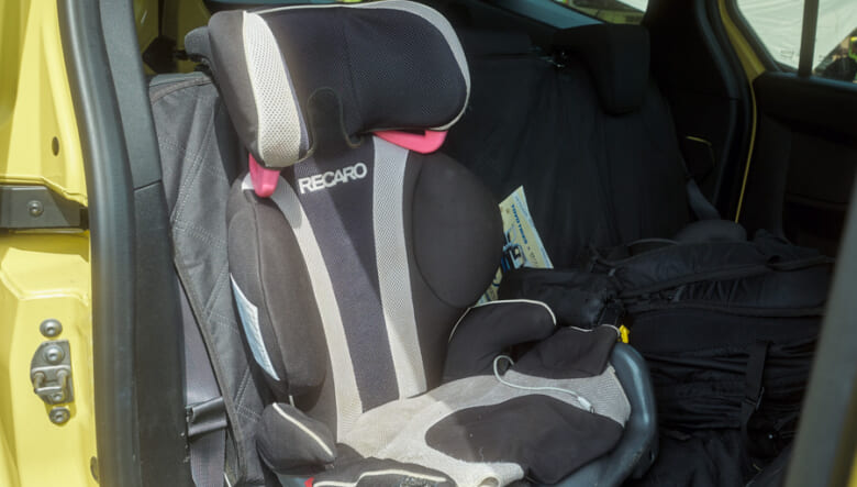 【’25 KANGOO】多彩なボディカラーに家族みんながハマり中。