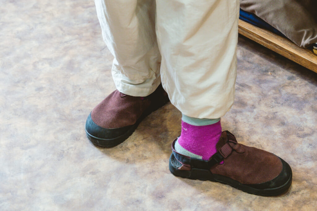 伊豆のアウトドアショップ「SANKAKUSTAND（サンカクスタンド）」のおすすめ商品「オテンバパンツ」