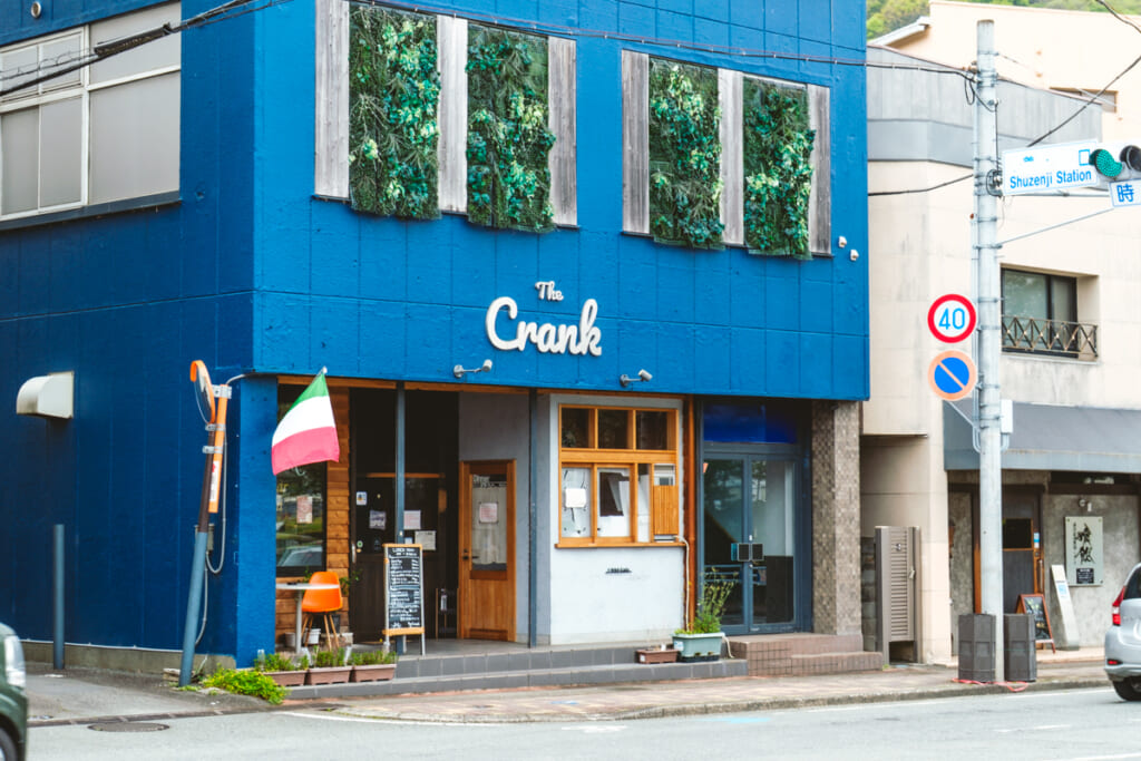 修善寺駅前のピザ屋さん「クランク」