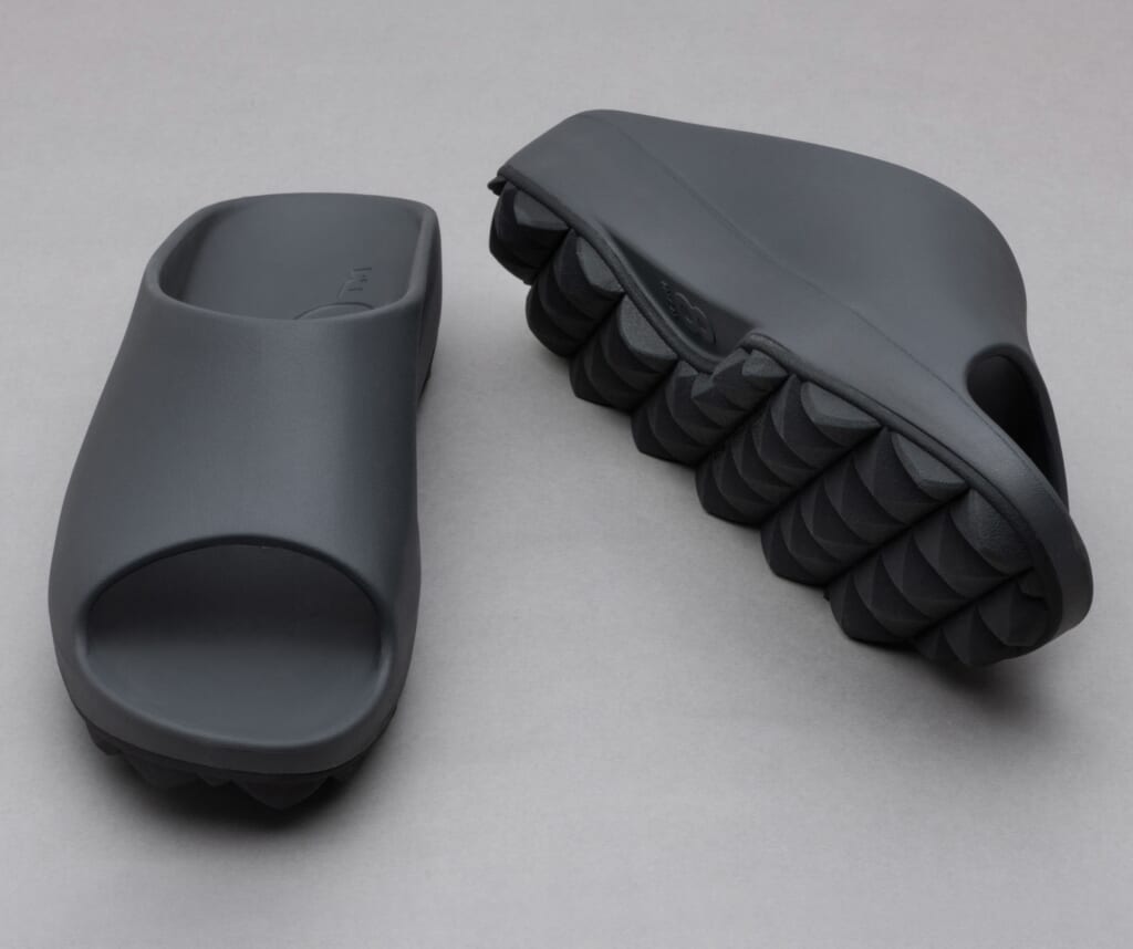 AIR STUDDED SOLEグレー