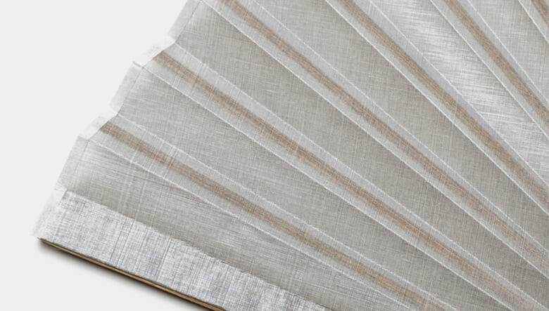 ハイテクに風情を楽しめる、ミーンズワイルの“ダイニーマ扇子”が再販決定！