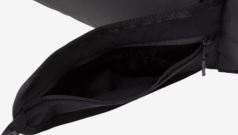 アウトドアに向けた本格カメラバッグがザ・ノース・フェイスから登場。バックカントリーのノウハウが凝縮。