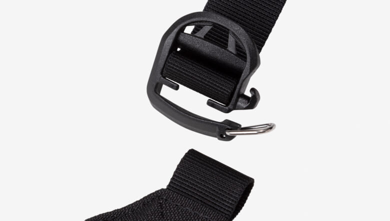 アウトドアに向けた本格カメラバッグがザ・ノース・フェイスから登場。バックカントリーのノウハウが凝縮。