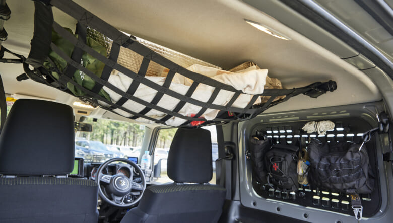 【’21 SUZUKI JIMNY SIERRA JB74】3インチ上げた車高で、海も山も遊び尽くす!!