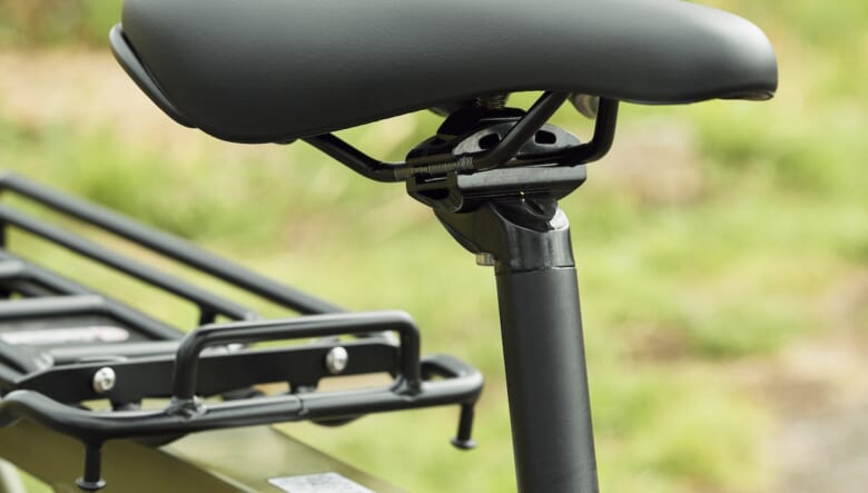 自転車×デイキャンプ。「ログワゴンe」をフル活用する、旅好き夫婦の週末。