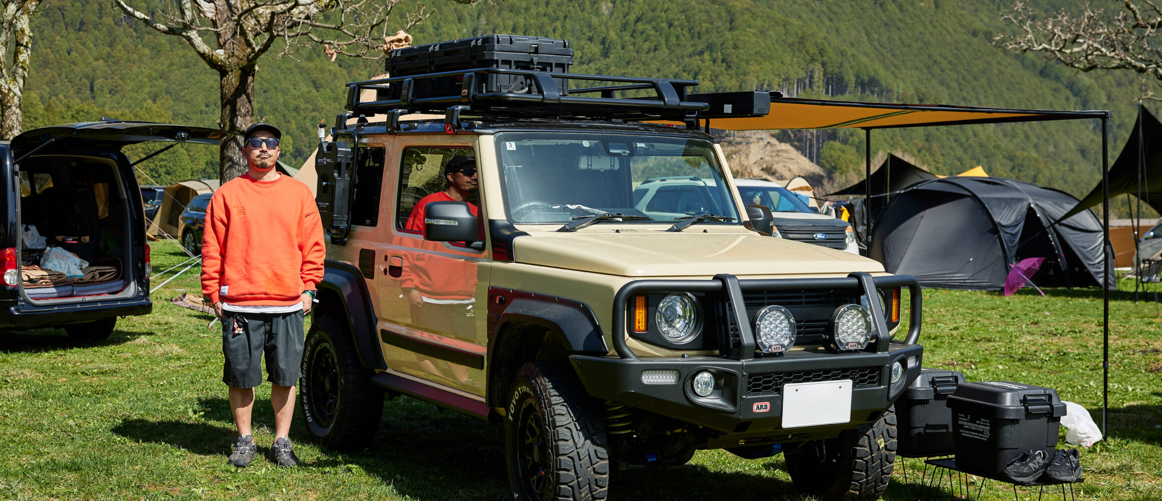 25 SUZUKI JIMNY SIERRA JB74】タフネスフェイスで外遊びスタイル倍増